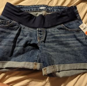Old Navy maternity shorts NWT